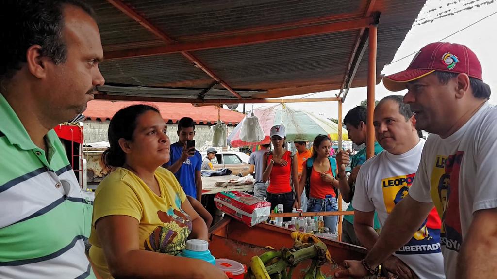 freddysuperlano's tweet photo. #2Oct Estaremos escuchando a los ciudadanos para marcar junto a ellos el camino hacia el rescate d #Venezuela, donde exista PAZ Y BIENESTAR. https://t.co/j9GOFDLvRQ