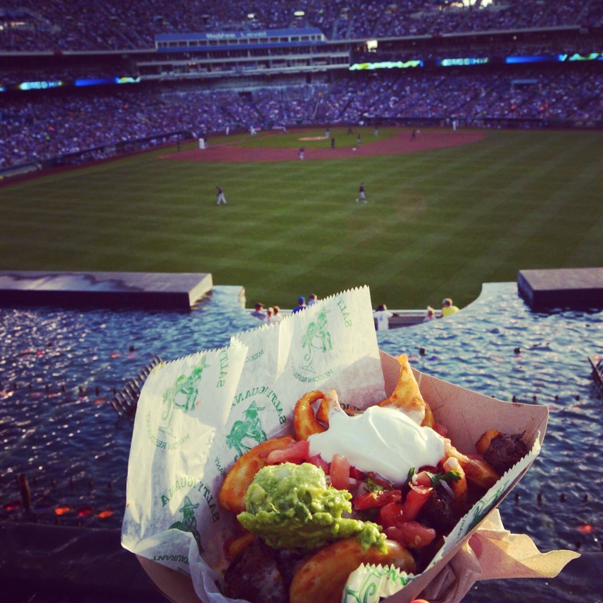 IggysGreenGo's tweet photo. It was a grand slam serving in the outfield! Thanks @Royals for another amazing season! #ForeverRoyal https://t.co/Eg5HibnLQH
