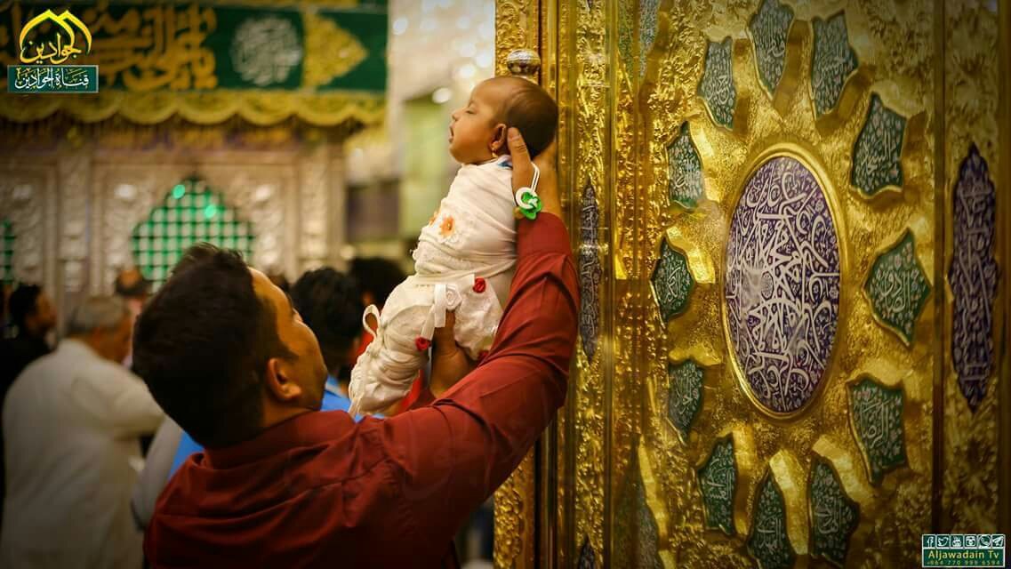 sun61959's tweet photo. هكذا تعلمنا حب الحسين من المهد
وسنعلم اطفالنا  
وسيبقى الحسين مدى الدهر https://t.co/voqQ8RSGIr