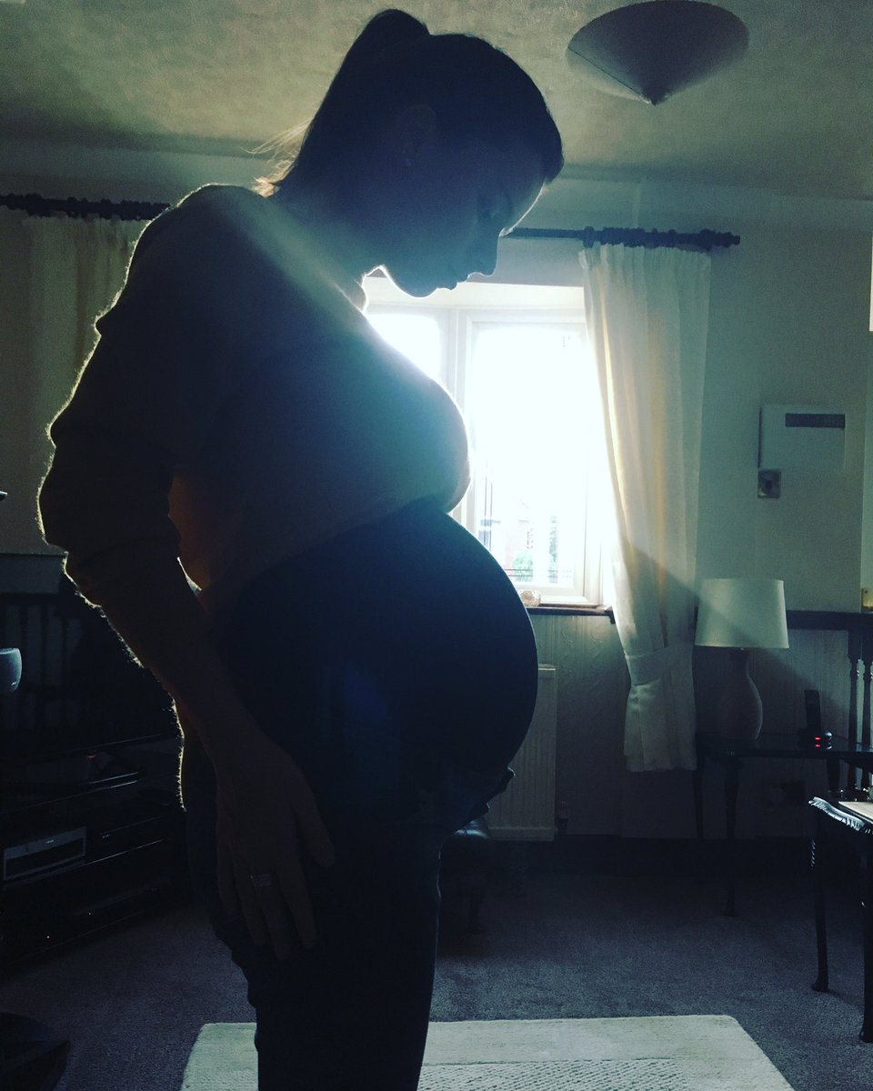 dapperlaughs's tweet image. 10 Weeks to go... ❤️ #DapperDad