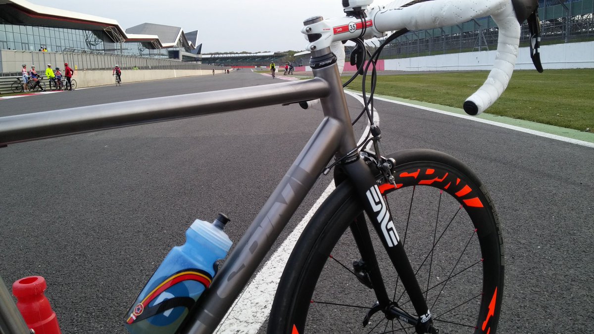 C_DymondRacing's tweet photo. Gutted couldn't make the @silverstonettc with my @SpinOnThese #SpeedMetal today, hopefully perfect conditions next year! #HomeTurf #Cycling https://t.co/bymUOxfnfq