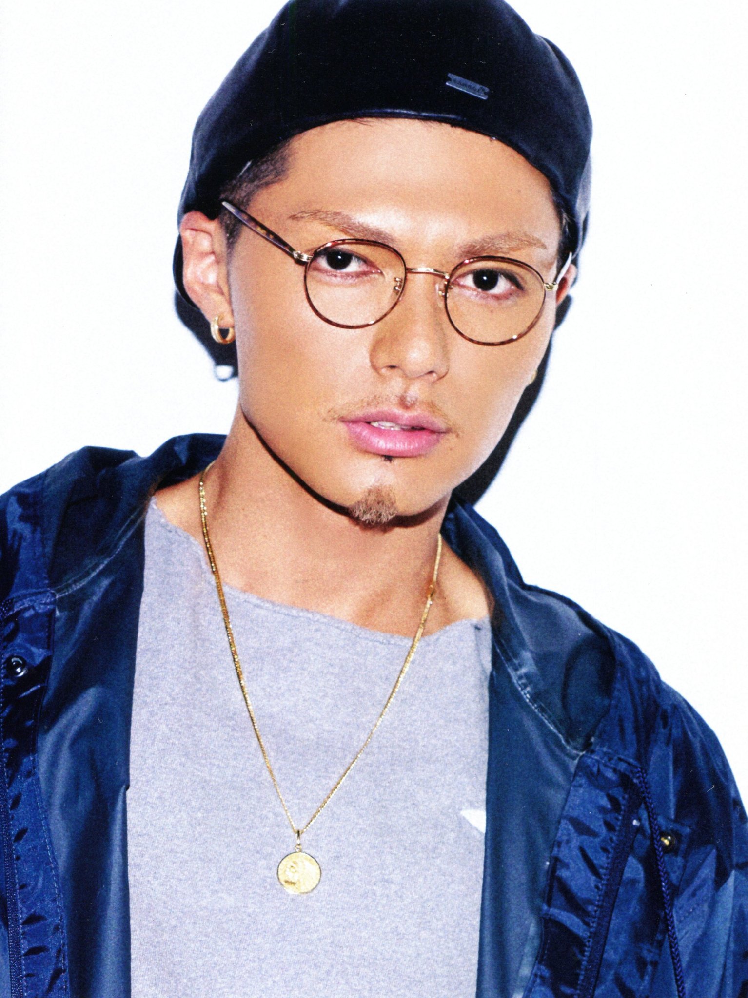 Saki Shokichiのメガネ姿は最高だと 思ってます 濃い顔にはメガネ T Co 1bjh8dhs4t Twitter