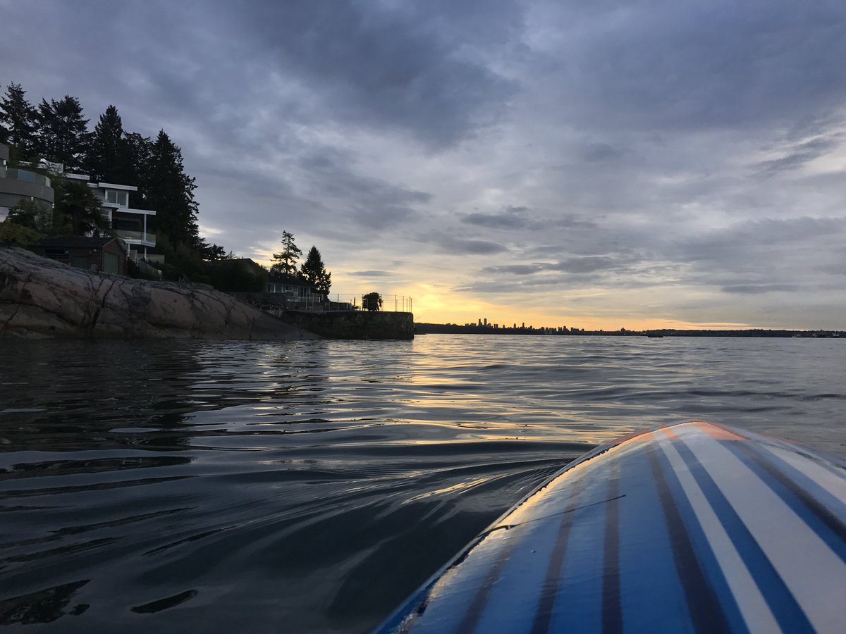 paddlesurfca's tweet photo. some pretty amazing views out there this morning around Sandy Cove in #westvan... rainbow shot from the https://t.co/CJUmneP9kU webcam! https://t.co/G8mtoUSM23