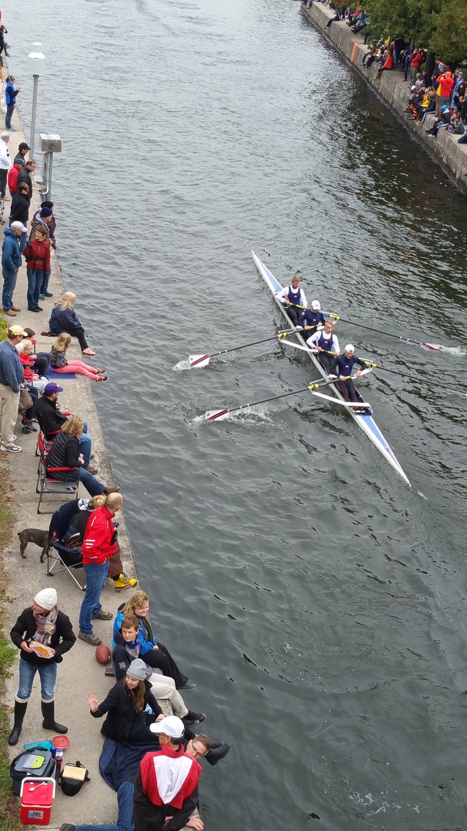 Citizen_Power's tweet photo. @KMacTWN @MurphTWN @NicoleKarkic @RebeccaETraynor @BTtoronto #Trentuniversity #HeadoftheTrent # Regatta #October1st2016 more photos https://t.co/oIrVSxxt6m