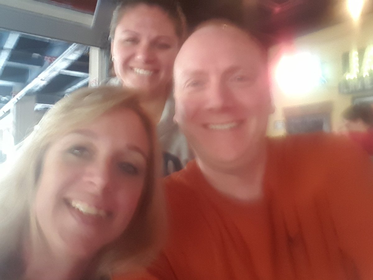 SOCGuy90's tweet photo. Watching the Bills game @backeastbar with @Abot53 and Michelle https://t.co/IjZ7iontVe