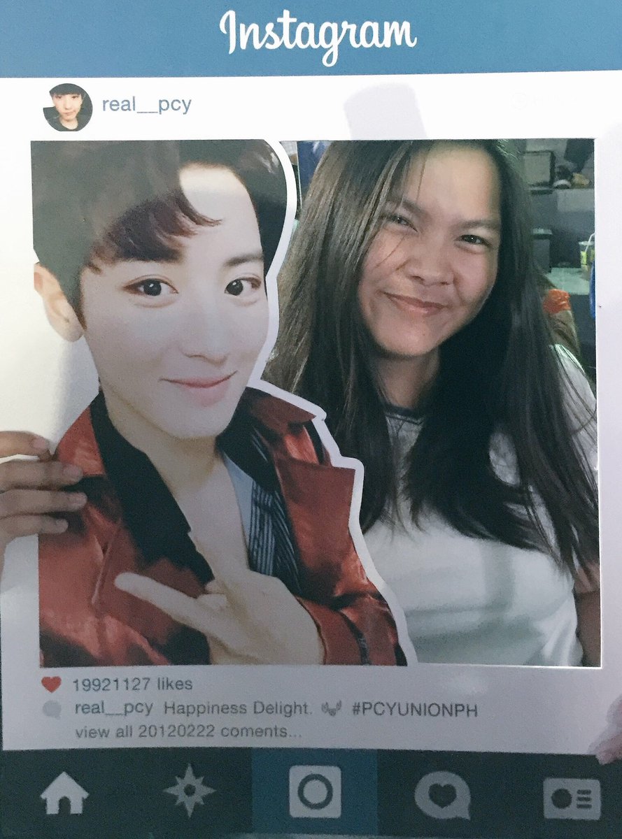 Chenosaur's tweet photo. Thankyou @EXOPhils 💗 Excuse my hagard face kailangan ko talagang ipost yung selfie ko with chanyeol&amp;suho. where's my bb chen tho? huhu 😭 https://t.co/bQQnjY89m4