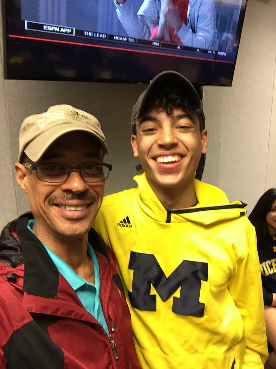 SfcKWalker's tweet photo. Look who I found at U of M https://t.co/72HkVbmwaN