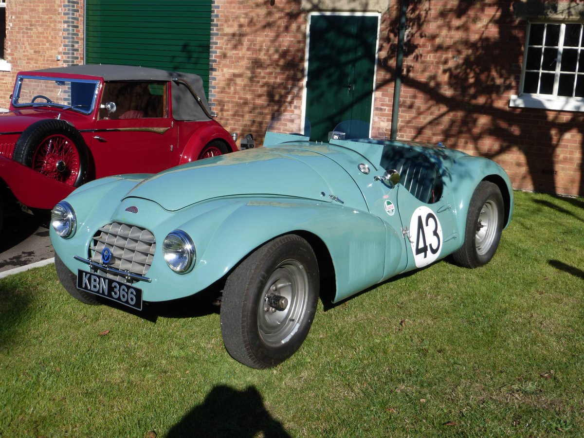 travelinperil's tweet photo. @BicesterH @HJhimself one off #conaught https://t.co/t5ZFfyNxJN
