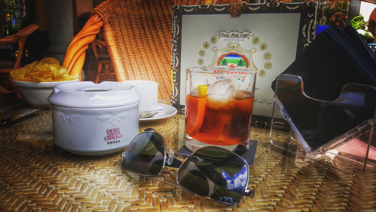 Abrago's tweet photo. A last one for the road. Journey on

#ABRAGO #adventure #menswear #travel #lifestyle #cigarlife #cigaraficionado #canaryislands https://t.co/8rOgpIeCzC