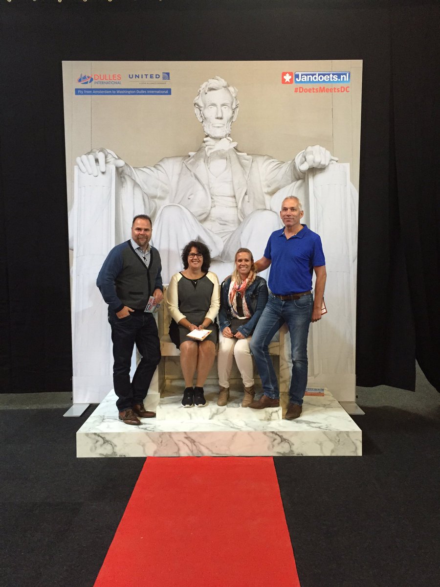 DoetsReizen's tweet photo. Een paar leuke foto's met Lincoln op het #USAgoWild event in #Rijswijk #DoetsMeetsDC #JanDoets https://t.co/n55KhvQqXP