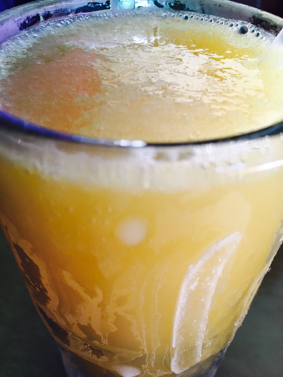 aspen_writes's tweet photo. The real reason brunch was invented. #mimosa #drinkingfor2 https://t.co/zi2guQFazO