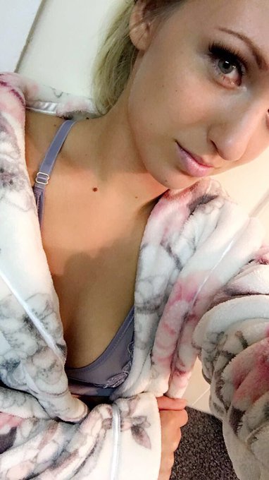 MUST #FOLLOW &amp; #RT   😍😍 @mfc_candece  😍😍  🔥🔥 🇸️🇪️🇽️🇾️ 🔥🔥 #Camgirl  #GoAndShowHerLove 💕💕 https://t.co<a href="/tag/follow"class="tags">#FOLLOW</a><a href="/tag/rt"class="tags">#RT</a><a class="tags" target="_blank" title="On Twitter" href="/?out=eyJ0eXAiOiJKV1QiLCJhbGciOiJIUzUxMiJ9.eyJpYXQiOjE3MjQyMjMyMTksImlzcyI6InR3cG9ybnN0YXJzLmNvbSIsIm5iZiI6MTcyNDIyMzIxOSwiZXhwIjoxNzU1NzU5MjE5LCJyZWRpcmVjdF91cmwiOiJodHRwczovL3R3aXR0ZXIuY29tL21mY19jYW5kZWNlIn0.xXGbTRVx3dyTF4VKD3M7PBmbkm1gJQnU8sDPa9L7U7-2FGsycXXMXgBb3-eLQLRyihFtUsGckMNOKQDeXvOR2A">@mfc_candece</a><a href="/tag/camgirl"class="tags"><span>#camgirl</span></a><a href="/tag/goandshowherlove"class="tags"><span>#goandshowherlove</span></a>
