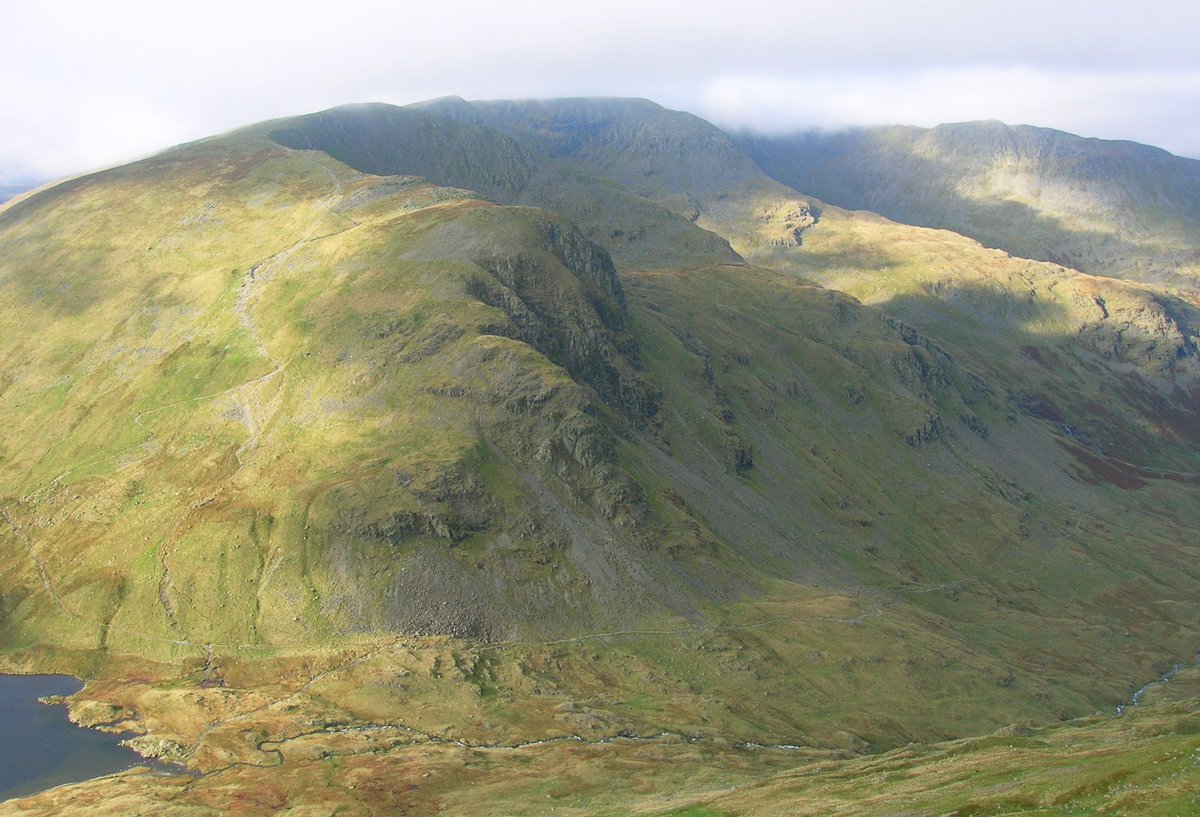 NfStuart's tweet photo. Grisedale Tarn &amp; Dollywagon Pike. #LakeDistrict Oct. 2005 ! https://t.co/Zg0m0DOJEe