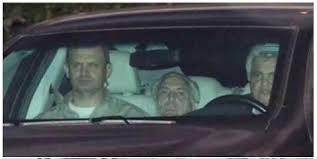 joomikhail's tweet photo. #TemerCovarde  Pobre do país em que seu "presidente"  vive FUGINDO e se ESCONDENDO de seu Povo https://t.co/VwbKZRvuKp