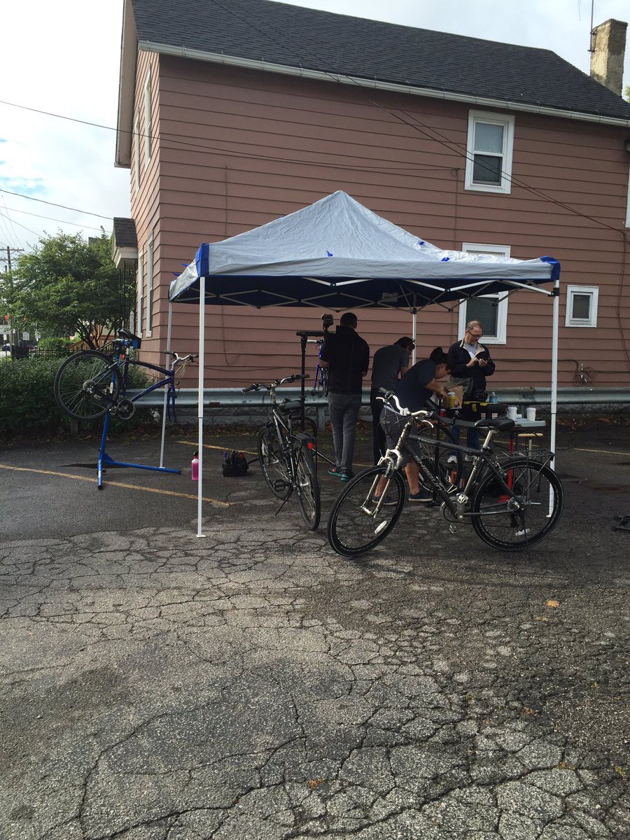 masonscreamery's tweet photo. Tune-ups for Shelli - $20 / bike - all proceeds go to Shelli's fund happening at our shop until 1pm-ish or whenever! https://t.co/MikvV8tBE9 https://t.co/ed8zuTwADr