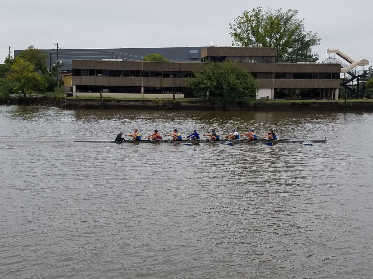 DeMathaCrew's tweet photo. Ryan Moran '16 (7 seat) rowing for U. of Delaware at the Head of the Christina. https://t.co/RwZLk2xcuP