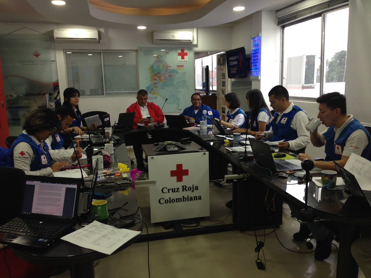 cruzrojacol's tweet photo. Iniciamos sala de crisis nacional, estamos en alistamiento preventivo nacional #CruzRoja https://t.co/JG5qkUsDlx
