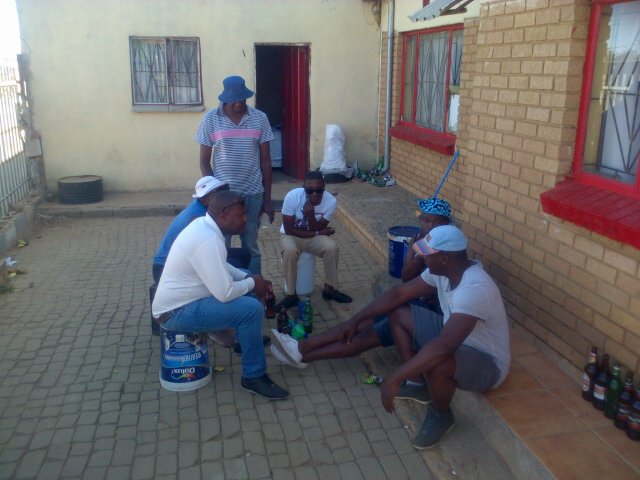 Magoldiloks's tweet photo. In life we need to come with terms that not all of us are busy ngama network but  to keep in touch... Happy spring.. https://t.co/REbndwGxTL