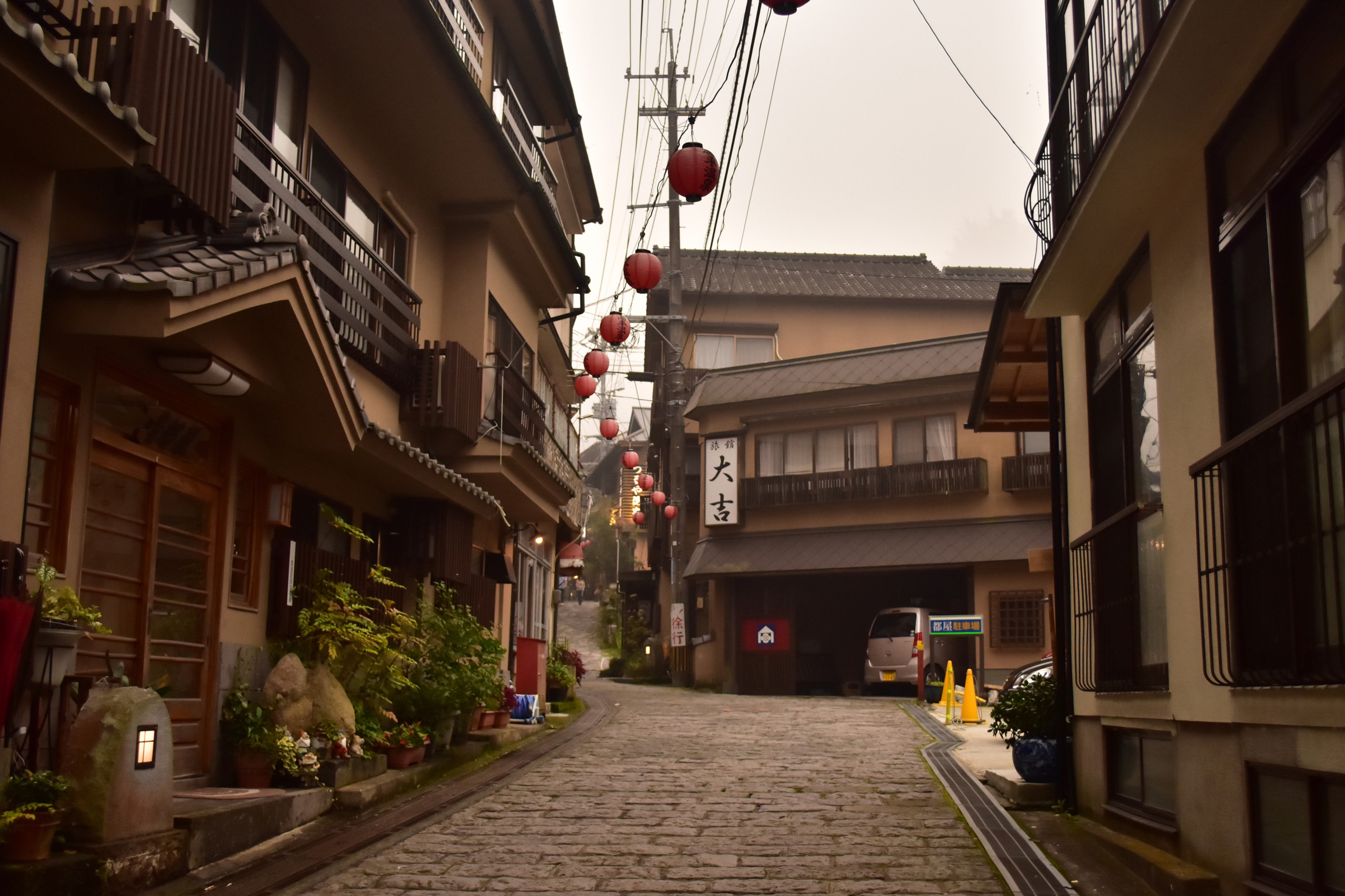 ぐりぺん 大分県へpcゲーム 時を紡ぐ約束 の聖地巡礼に行ってきました その９ 学園近くの道 大分市から離れ 別府駅近くの 北浜交差点 からトキハ別府店前 ひっそりと別府タワーも写ってます ときそく T Co Yilt3k8kvp Twitter