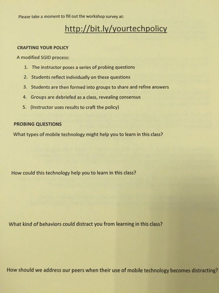 TonyVarona's tweet photo. Smart template by ProfJimGee for collectively devising clssrm tech pol'y. Q4 especially good. #TPtech16 #WCLpedagogy https://t.co/EfsZEOG7Gx