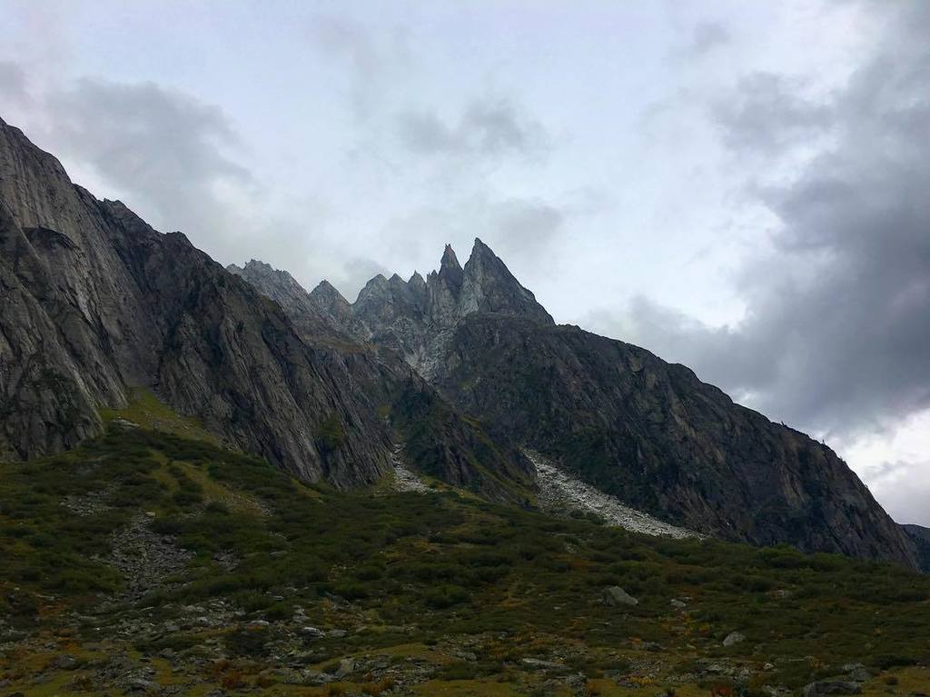langenegger's tweet photo. These mountain peaks on the #Salbit ridge reminded us of #LordOfTheRings. #hiking #Wandern… https://t.co/hRE1JlcvKe https://t.co/3ImkKk1kPR