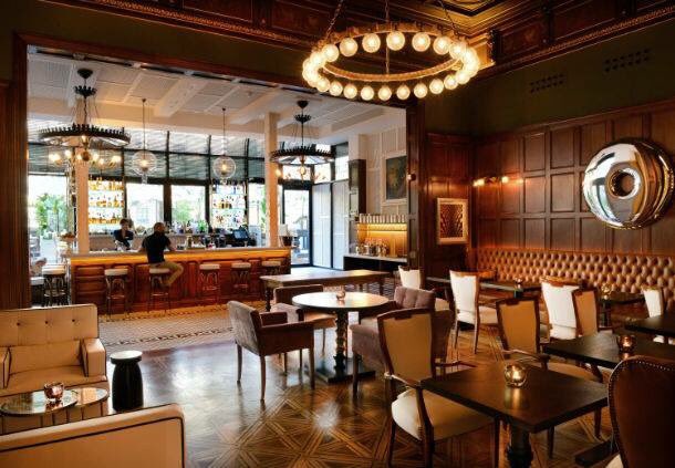 cottonhousebcn's tweet photo. "There is no love sincerer than the love of food" 😋👍🏼 Welcome to #Batuar restaurant https://t.co/w7anpcBqGN