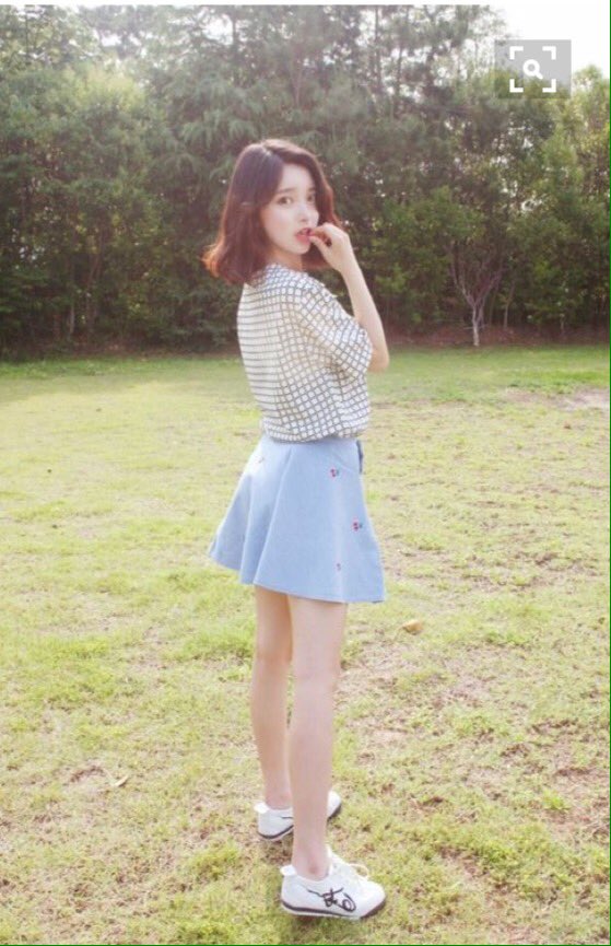 kimnahee12's tweet photo. 💋 https://t.co/Cp4yWrFXEl