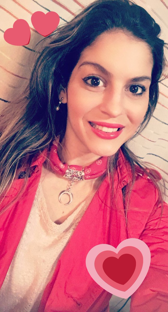 ComunalesReina's tweet photo. #Domingo #BuenDomingo #llueveen #bsas y le ponemos color! ❤️ @DreamsBsAs 💋😍 q tengan un gran día! 😘 (👻: cecicomunales #Follwme ) #follow https://t.co/k0gjNZbN1s