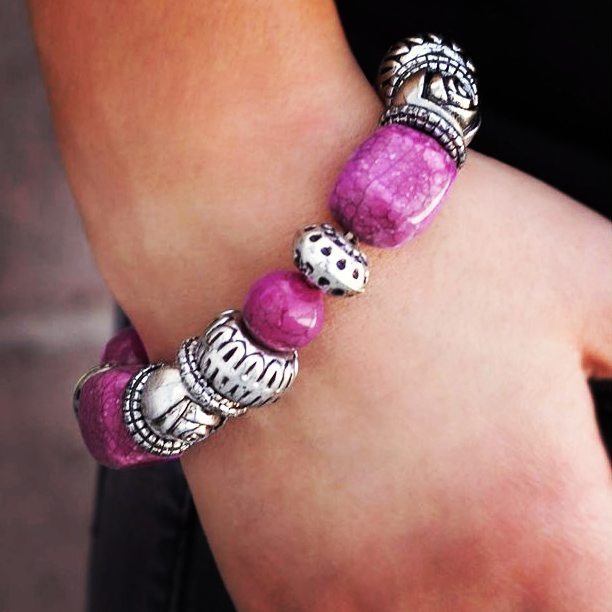 Fashion5Faves's tweet photo. Tag someone you know that would rock this! •●•●• https://t.co/WBJX8hSxKn •●•●•
(Link in bio)
#fashion5 #fashion #jewel… https://t.co/fmCoU8T27K