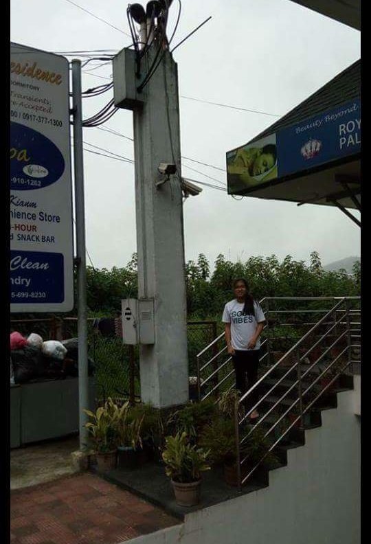 karacltn's tweet image. yung required kayong magpa picture sa poste ng kuryente. 😂 hahaha

#buildingutilities