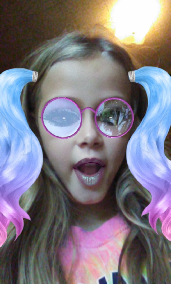 leximharvey's tweet photo. Chat or ask me a question https://t.co/8hNKL04Uly