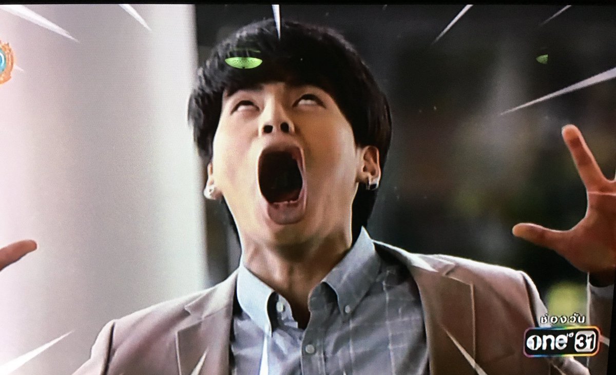 Hunz_isariya's tweet photo. เล่นใหญ่รัชดาลัยเธียเตอร์มาก55555555 #โสดStories https://t.co/0JwdPOWu2Q