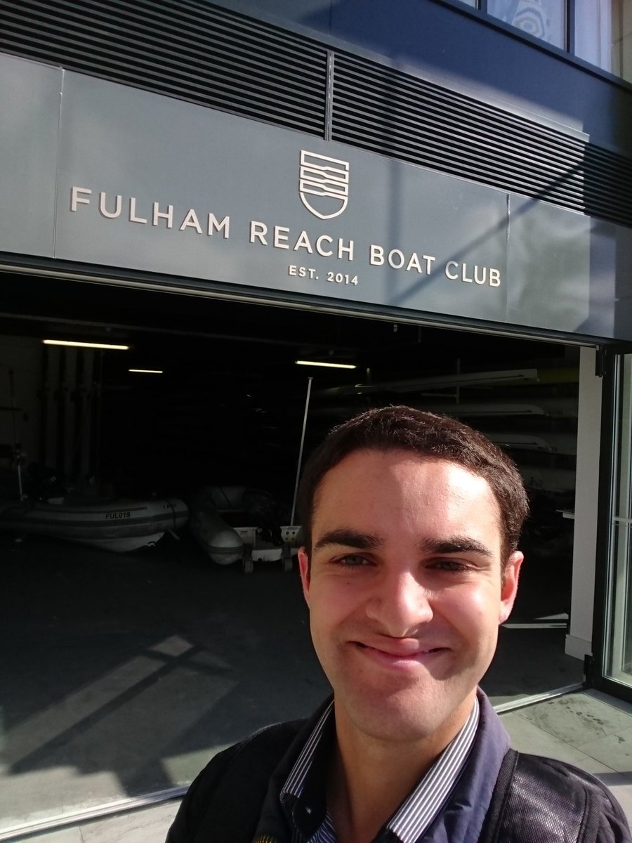 300MilesToGo's tweet photo. Had a great morning learning to row @FulhamReachBC and got a glimpse of @jamescracknell rowing the Thames #triathlonwithatwist #300MilesToGo https://t.co/QHw7eAME9S
