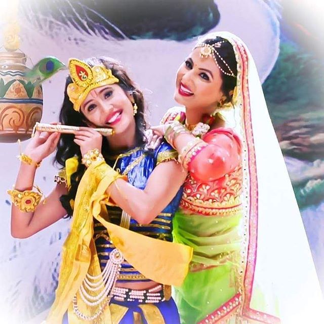 HeenaKhan09's tweet photo. @imshivangijoshi https://t.co/pebs5o1MxO