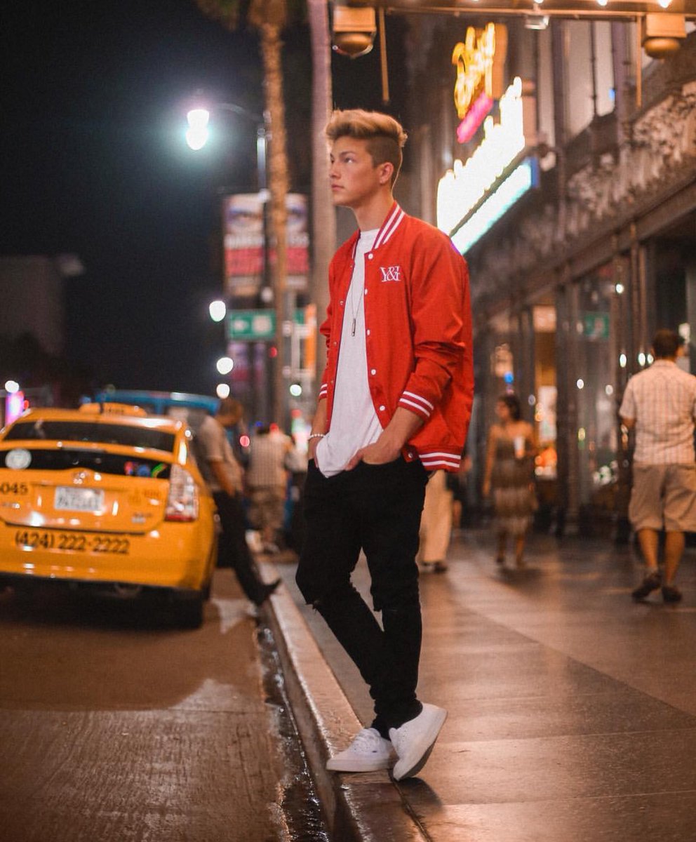 Not new to Rp/Fl
Single 
Retweet?😌