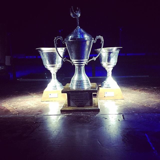 theonedancing's tweet photo. Todo está muy bien #A2UL 🏆🏆🏆☘️💙💪🏻💪🏻💪🏻 #SiempreAzulado #ElGordoEspigaPasándolaBien #ElClubMásGrandeDelPaís @OCC_RUGBY @oldchristians https://t.co/00jXFiqhaI