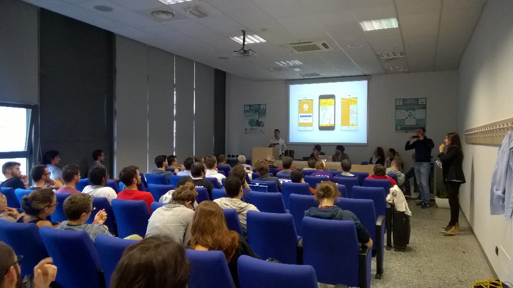 TalentGardenit's tweet photo. Partono i pitch dell'hackathon sulla #SmartCity: in bocca al lupo a tutti! #SuperHackathon #Supernova16 https://t.co/B7e9ND4BRi