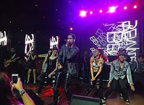 FCBenavidesGua's tweet photo. Nunca te conformes💛💙💖✌✌ @BenavidesMusic https://t.co/YQd0bpxZt4
