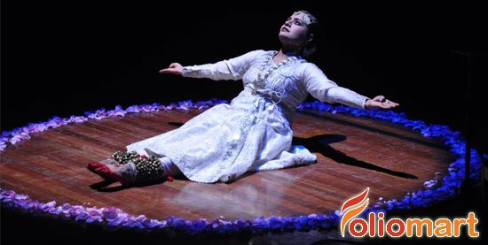 foliomart's tweet photo. Anurekha Ghosh is one of the finest #KathakDancers from Kolkata - Visit https://t.co/Bs1yXsG4DE https://t.co/OWdU6GsSbp