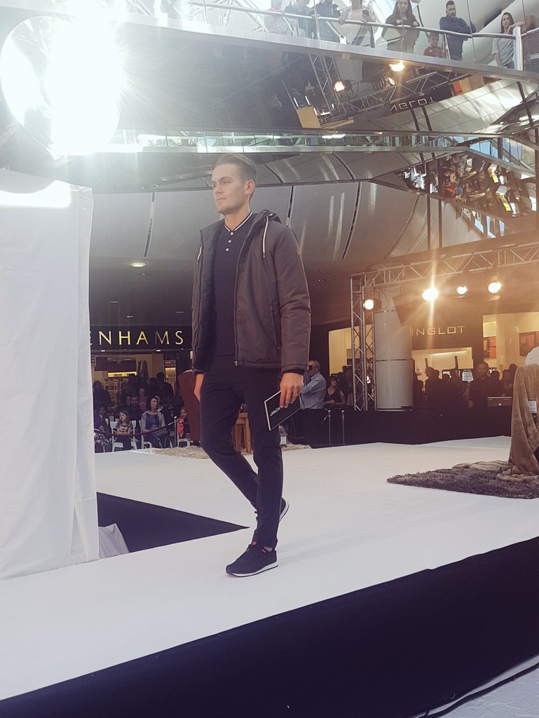 1stoptionmodels's tweet photo. Lovely overcoats selection for the  style weekend @blanchcentre styled by the one and only  @Julesmodelagent #BlanchStyle #1stOptionModels https://t.co/2ECcwpKJyt