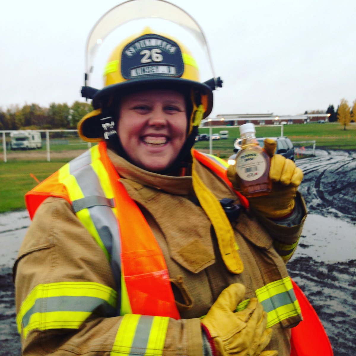 SaskatoonVille's tweet photo. We made it again @SLpumpkinfair #pumpkinfair16 #pumpkinspiceSYRUP from our #laclabiche orchard https://t.co/T5DuRqDZyD