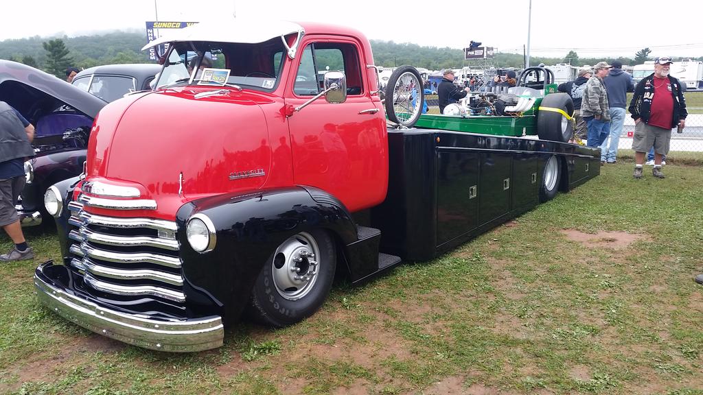 S1320pr's tweet photo. Checked out this cool ramp truck this morning @maplegrove #nicebuild https://t.co/rppQg1smA4