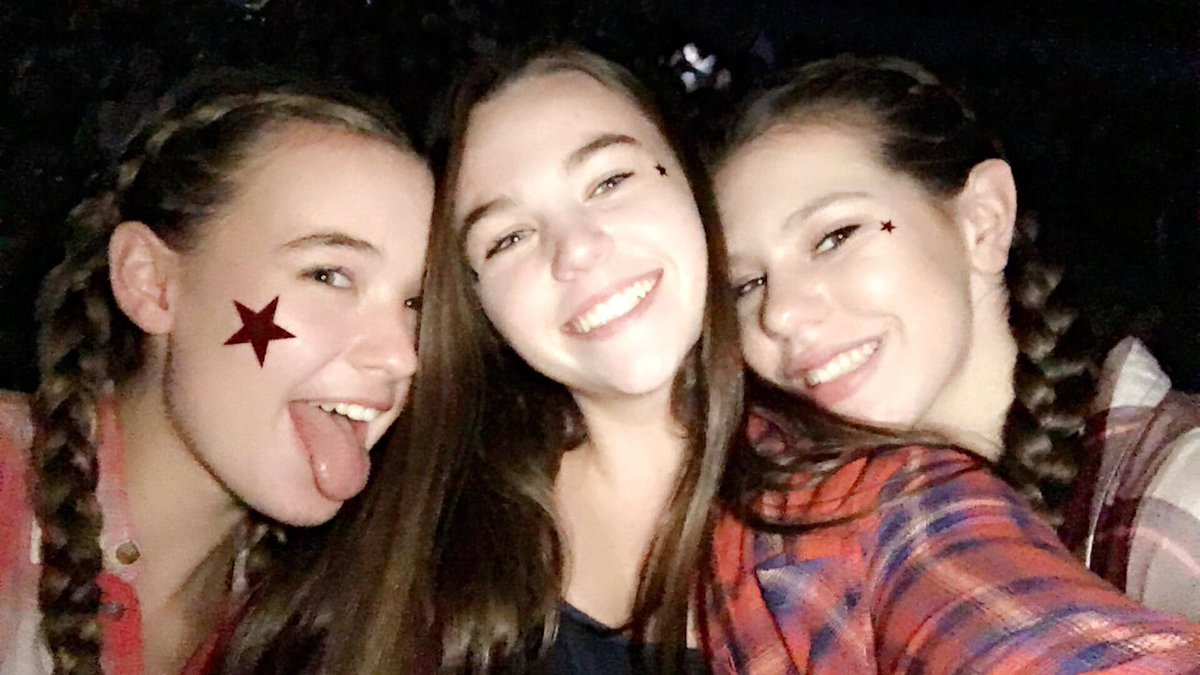 taylor_13_may's tweet photo. such a fun night... @Blakeshelton https://t.co/TjPnIMYQ3c