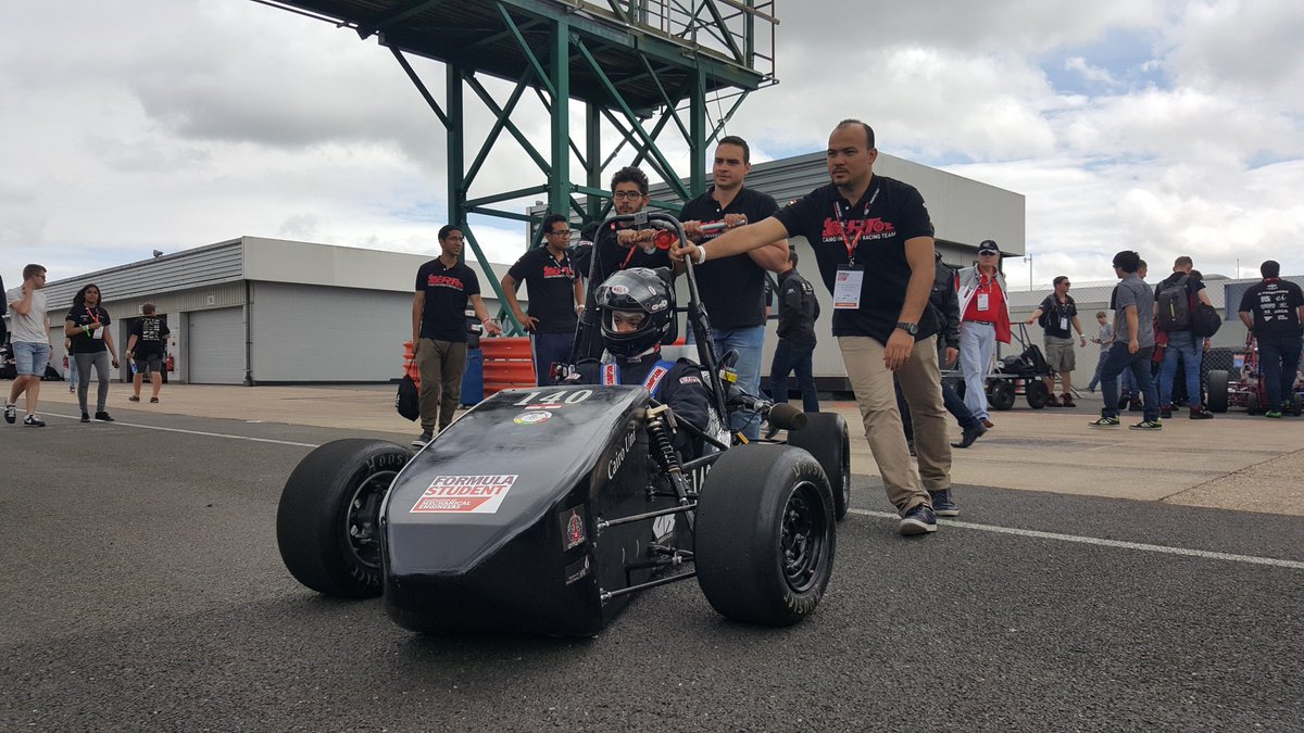 CURT_FS's tweet photo. #TB FSUK16 and we are super excited for the new season! 
#much_love https://t.co/tuMOfZBob5