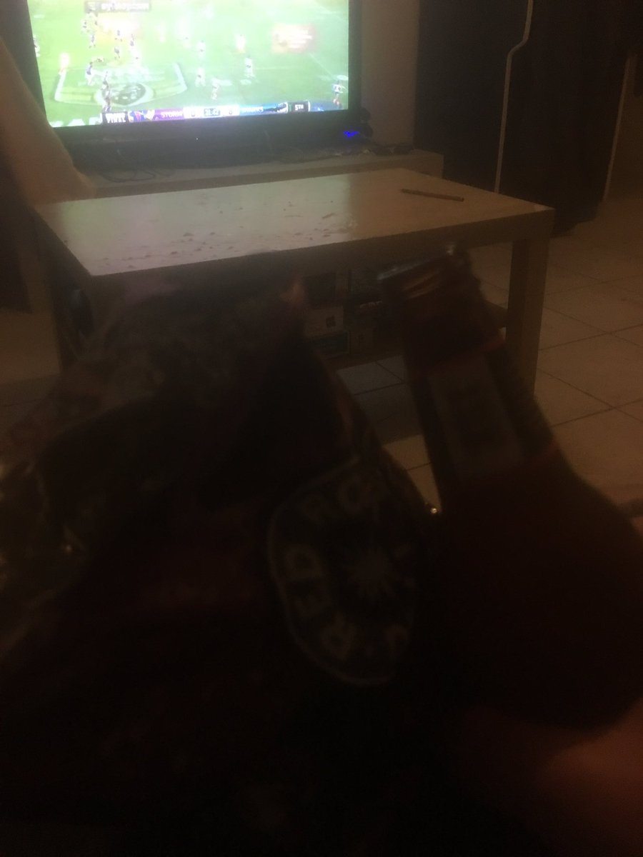 MitchDoyle13's tweet photo. #CountdownToWork #NRLGF

Beer #29 enjoying the shit out of this game again. Drunk? Yes. Do j care? Nope. https://t.co/3tL7wCJGRG
