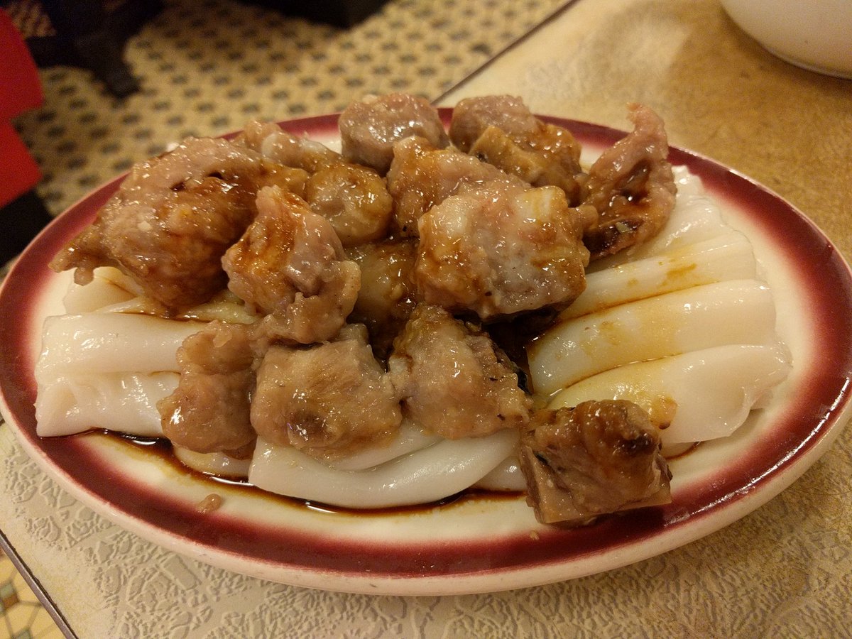 robertsietsema's tweet photo. Steamed spare ribs on rice noodle, #dimSumday @tracyjane https://t.co/yNoo5sSGIF