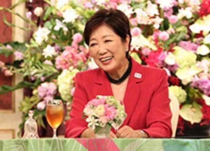 SMAP_SMAP__'s tweet photo. 10月3日(月) 22:00～

■BISTRO SMAP
　ゲスト：東京都知事　小池百合子さん

■S．LIVE！
　ゲスト：JUJUさん https://t.co/yYRvgVQvuX