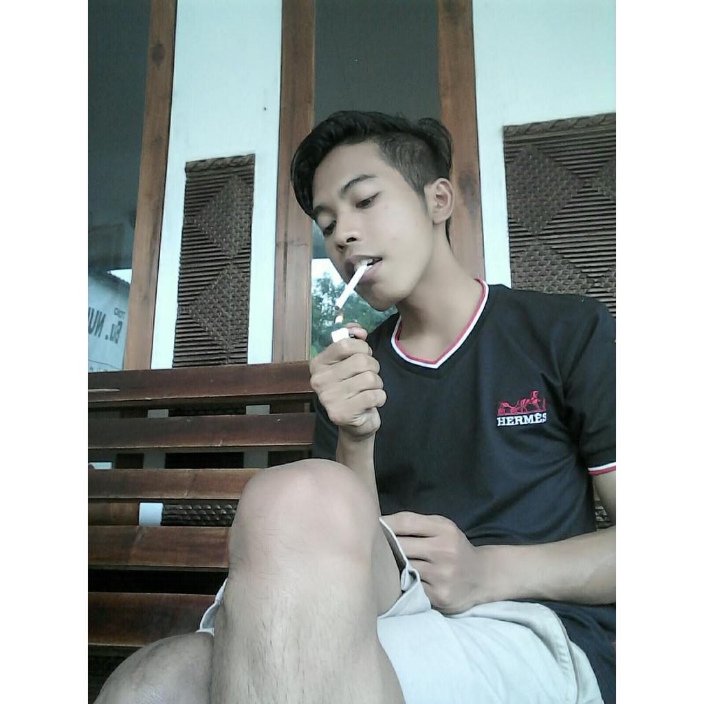 aminindo22's tweet photo. Ku awali dengan senyuummmm. 😊😊 https://t.co/886oHZfWw3
