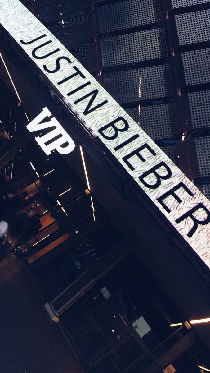 JanssonMathilda's tweet photo. #PurposeTour  ✨ https://t.co/bXf2XCRGj3
