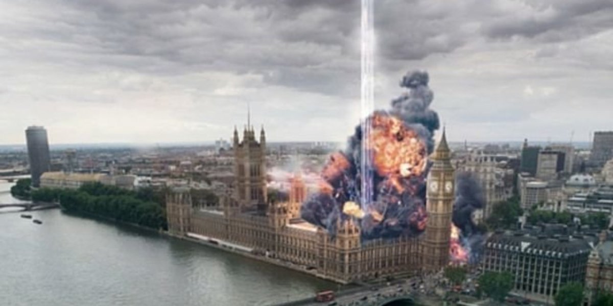 HuffPostUK's tweet photo. What a time to be alive... Remembering the #EURef in 23 tweets: https://t.co/sT0XDsnsXp #100DaysofBrexit https://t.co/FEqM8kaXYg